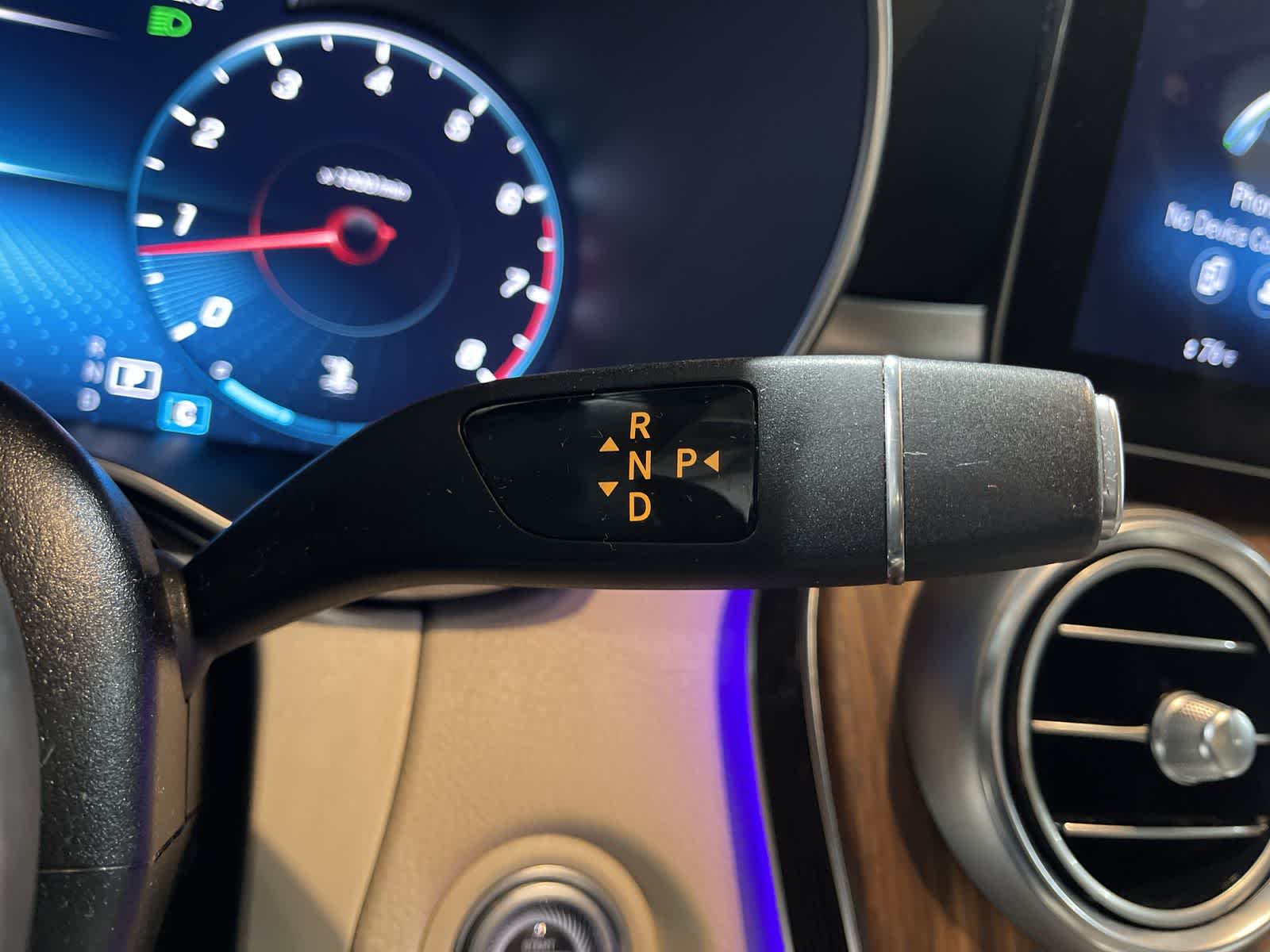 Thumbnail: 2022 Mercedes-Benz GLC - 29