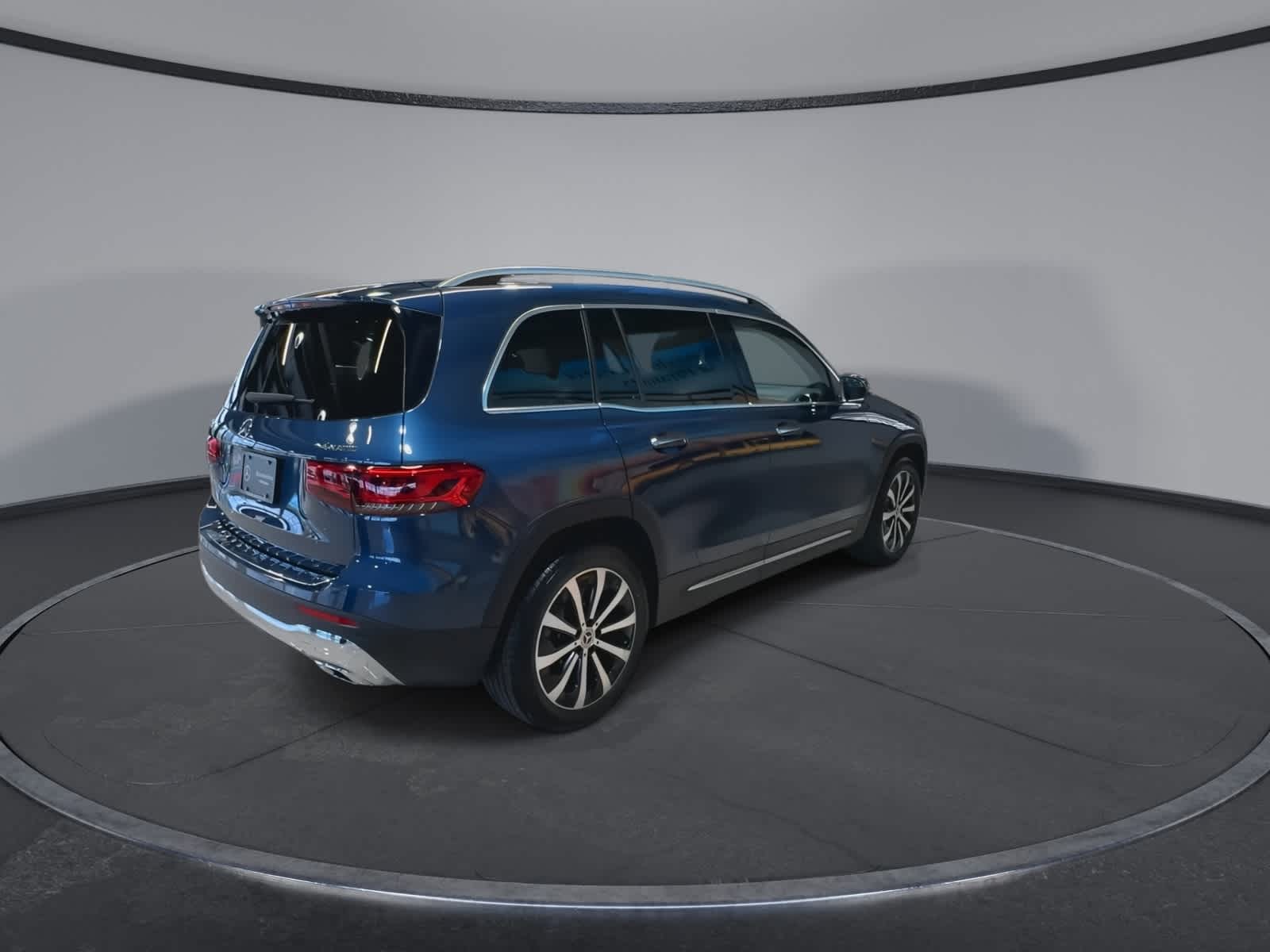 Thumbnail: 2022 Mercedes-Benz GLB - 11