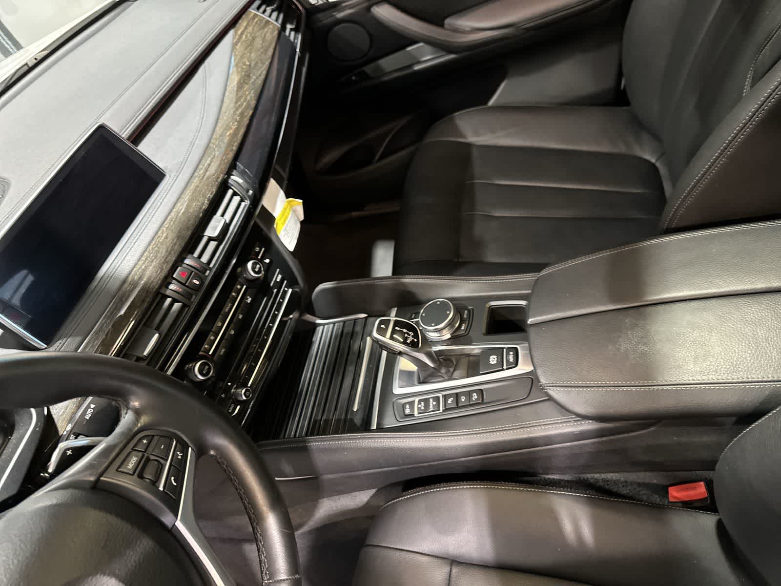 Thumbnail: 2019 BMW X6 - 28