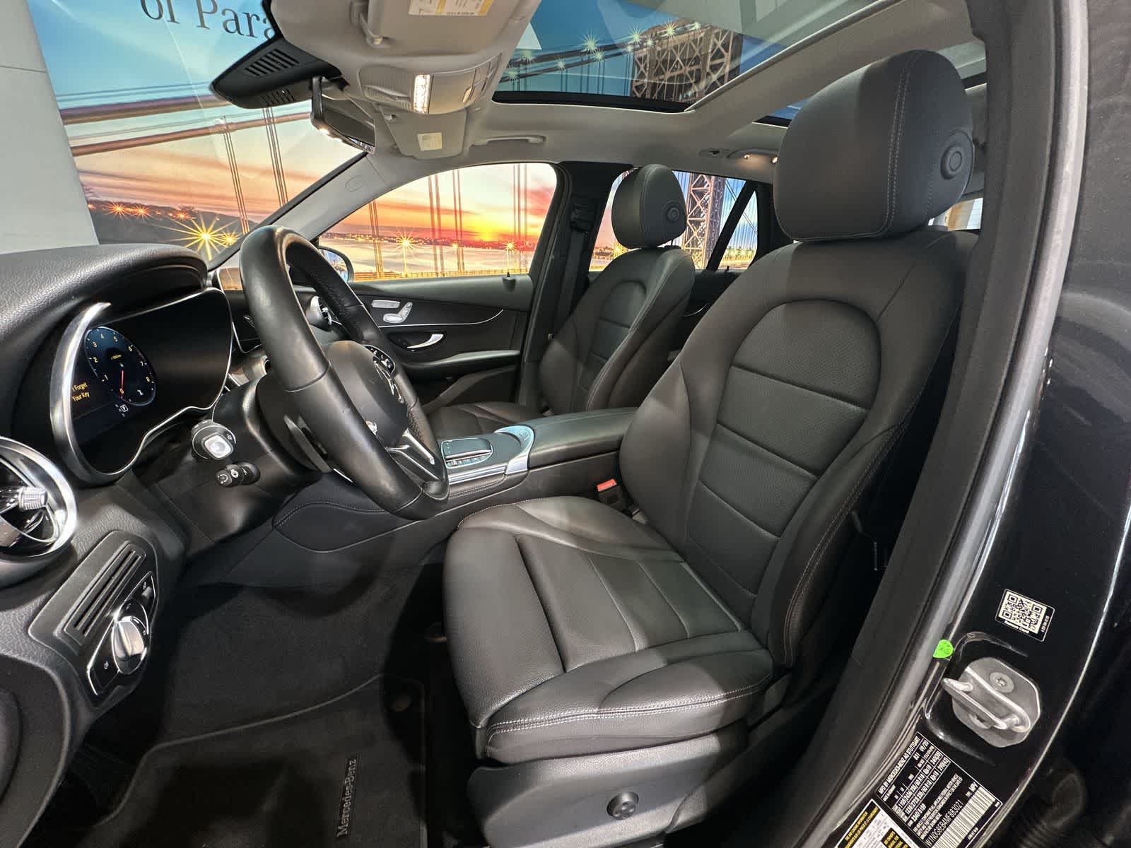 Thumbnail: 2021 Mercedes-Benz GLC - 23