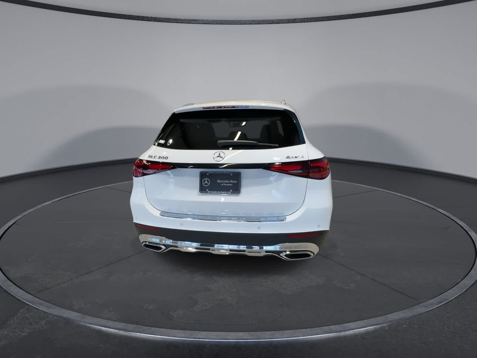Thumbnail: 2026 Mercedes-Benz GLC - 10