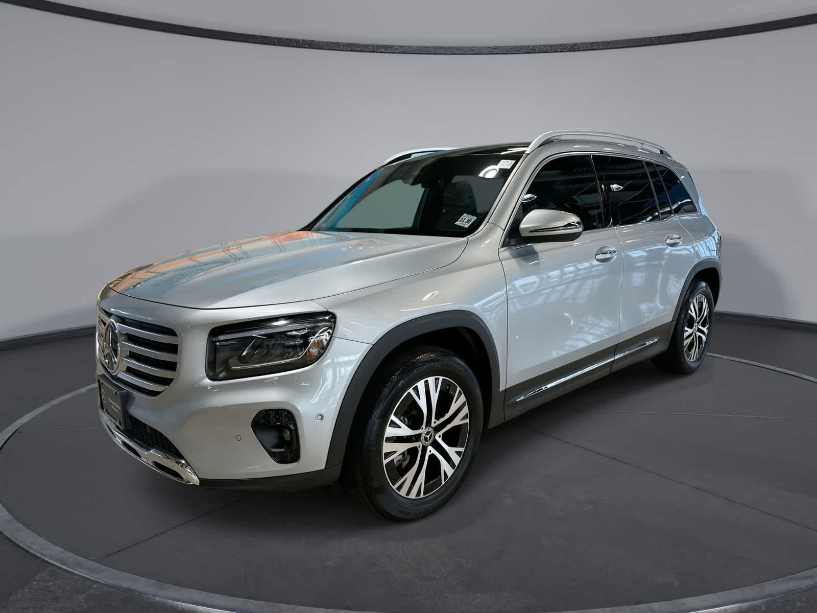 Thumbnail: 2026 Mercedes-Benz GLB - 1