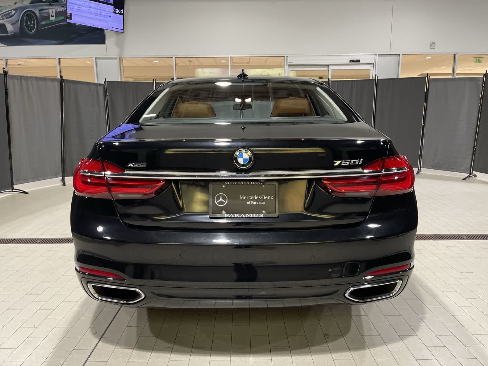 Thumbnail: 2016 BMW 7 Series - 17