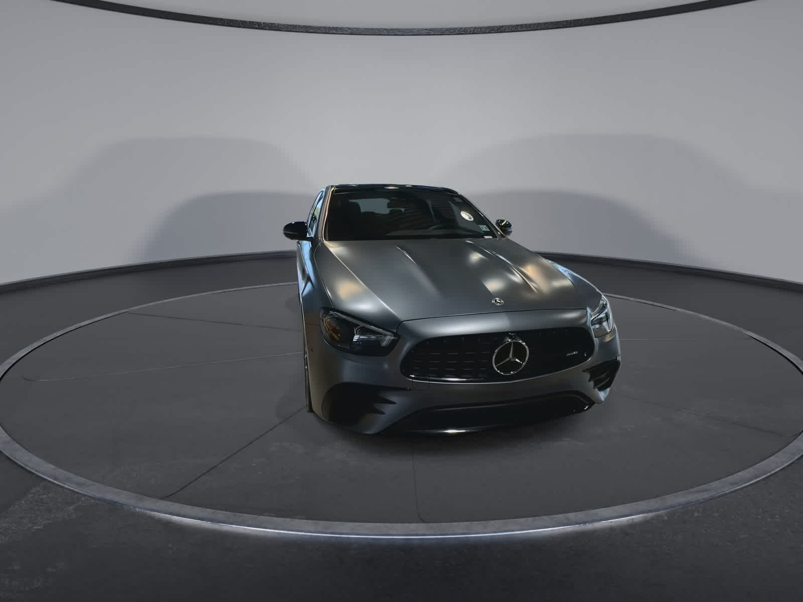 Thumbnail: 2022 Mercedes-Benz E-Class - 3