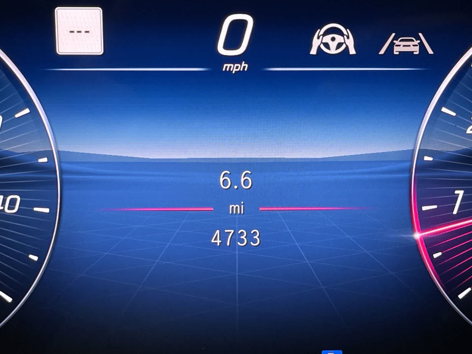 Thumbnail: 2025 Mercedes-Benz GLC - 30