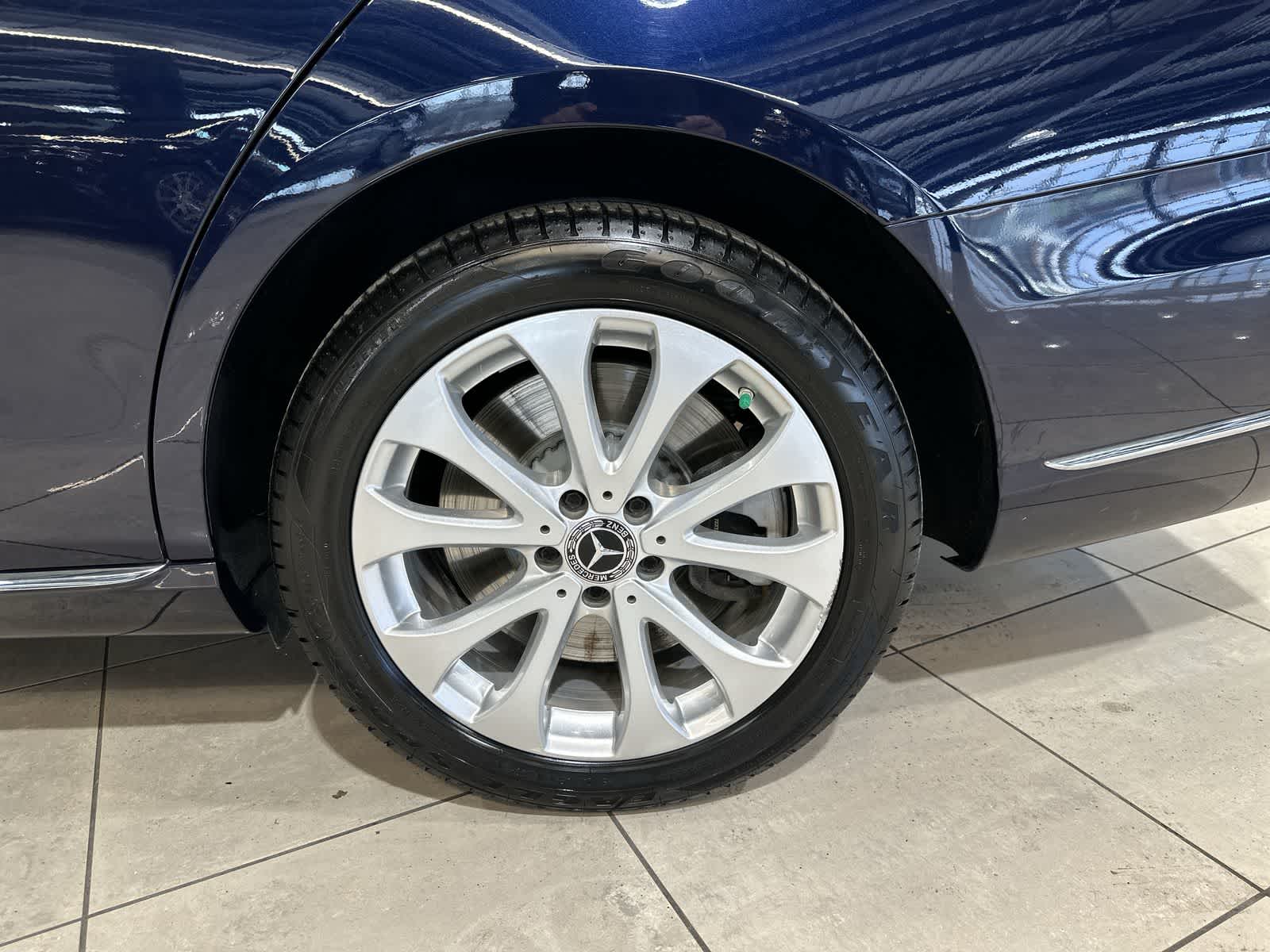 Thumbnail: 2019 Mercedes-Benz E-Class - 20