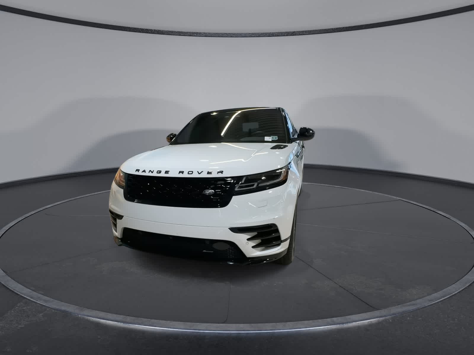Thumbnail: 2023 Land Rover Range Rover Velar - 4
