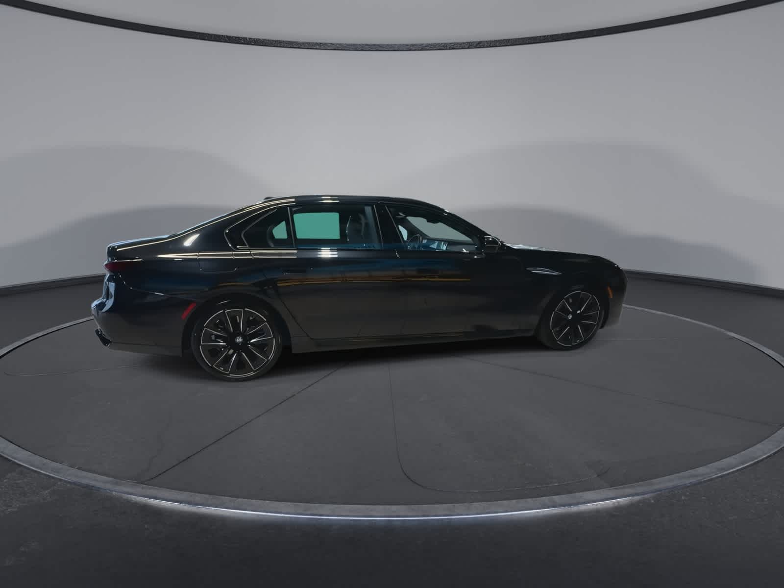 Thumbnail: 2023 BMW 7 Series - 12