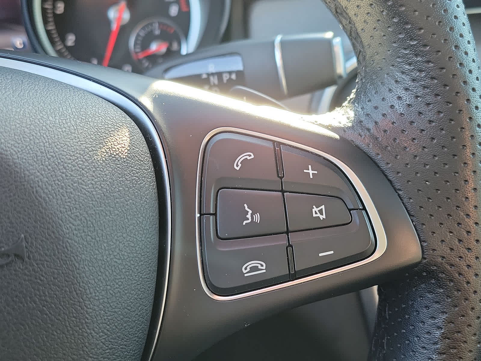 Thumbnail: 2020 Mercedes-Benz GLA - 18