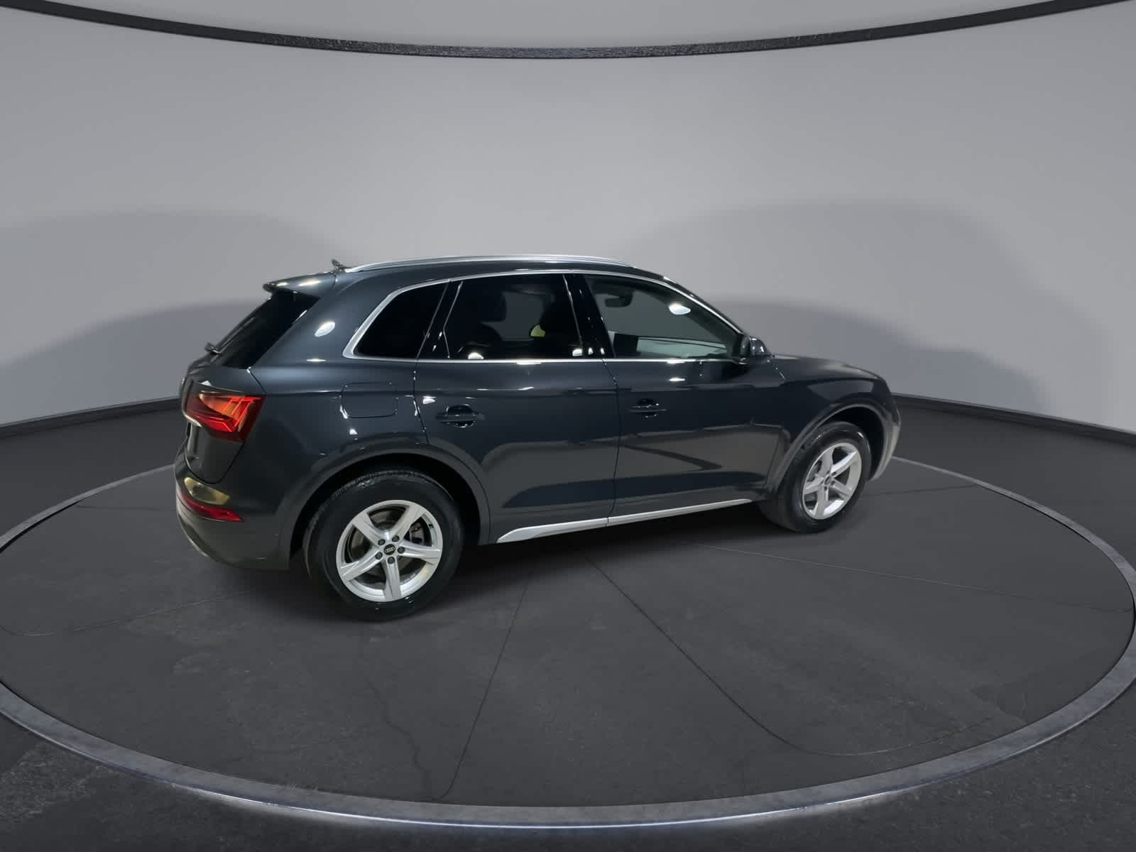 Thumbnail: 2023 Audi Q5 - 12