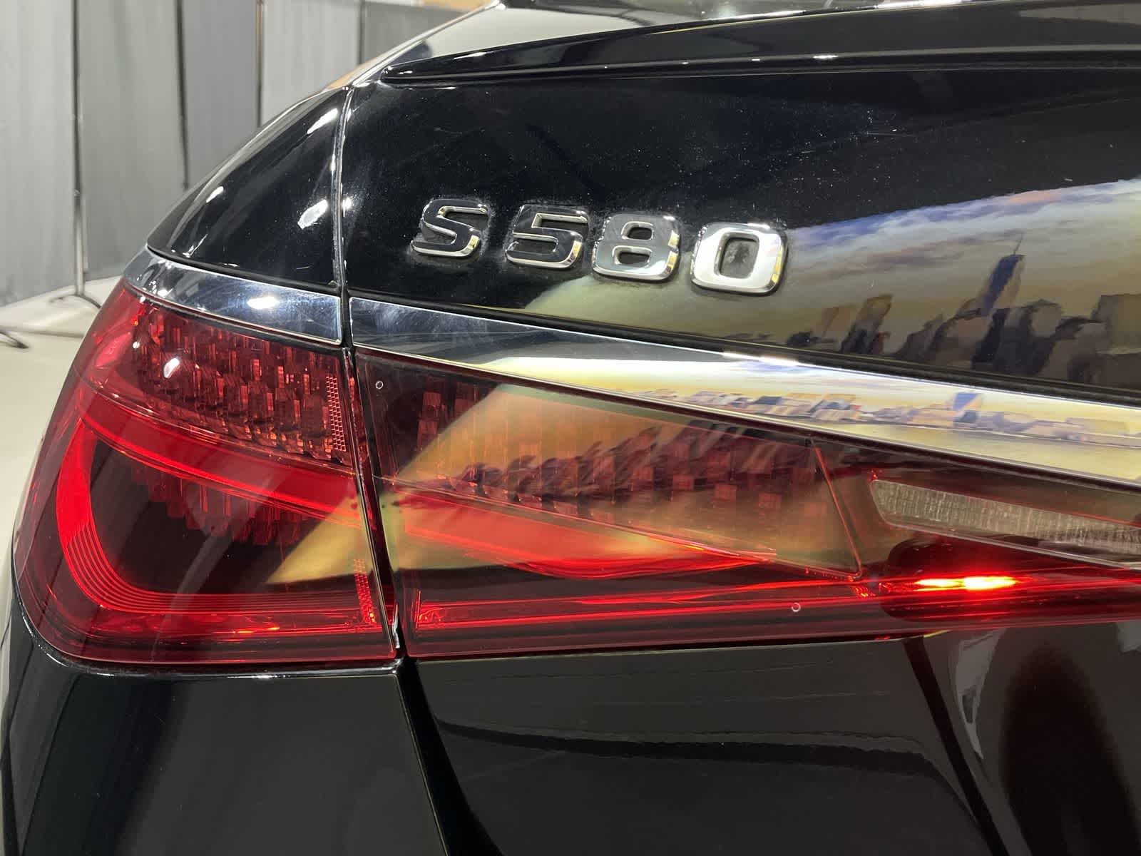 Thumbnail: 2022 Mercedes-Benz S-Class - 19