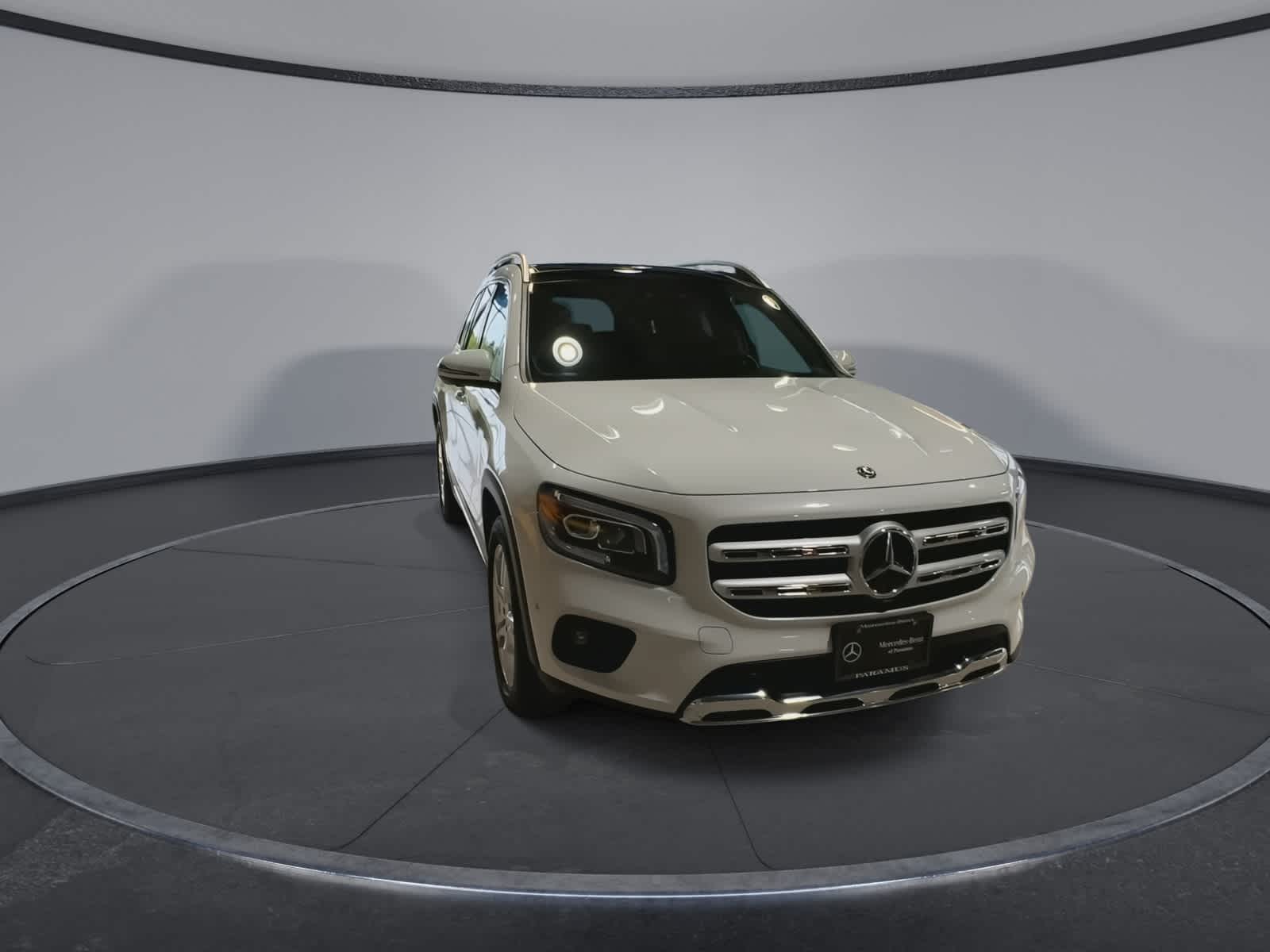 Thumbnail: 2020 Mercedes-Benz GLB - 3