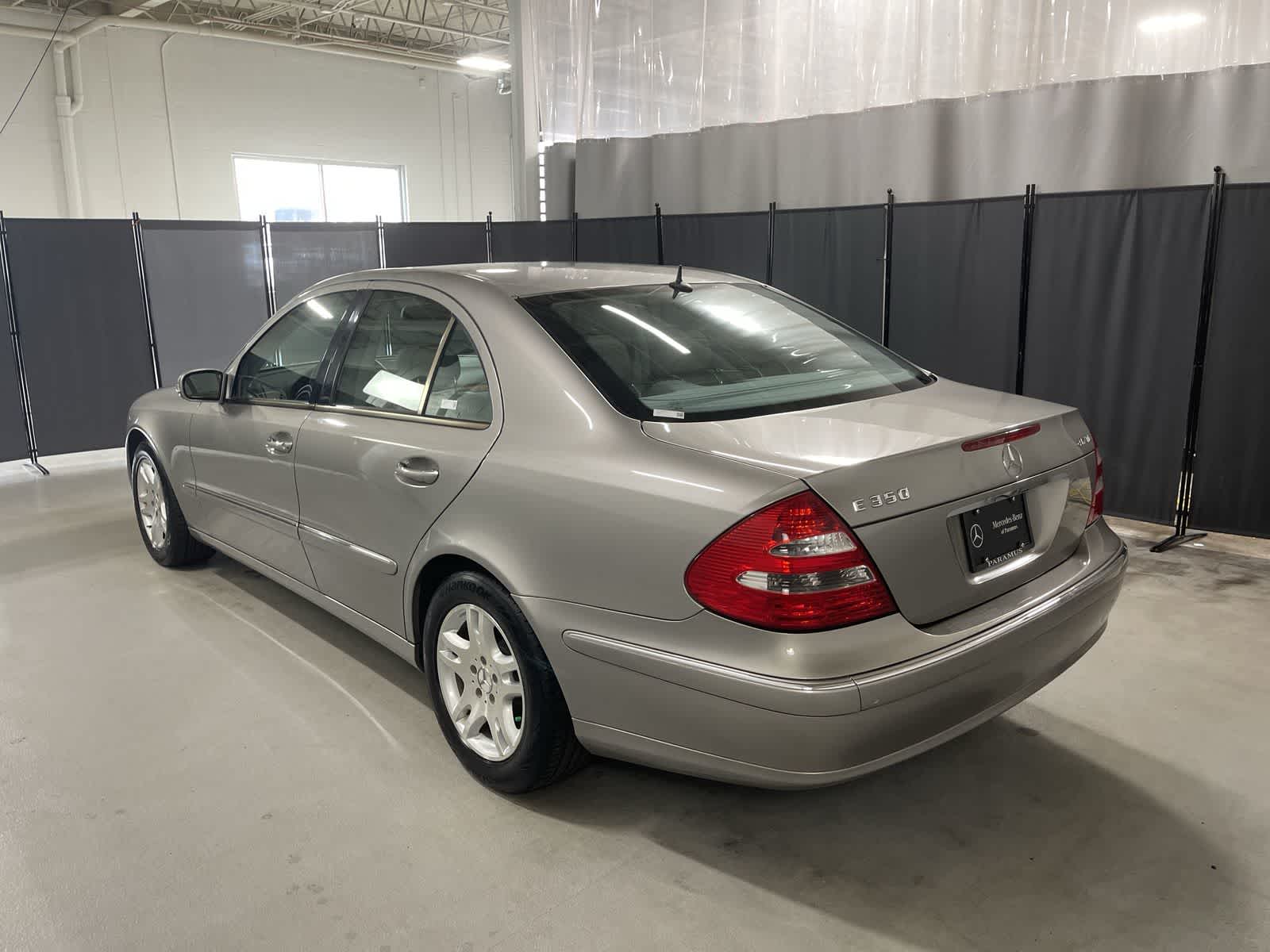 Thumbnail: 2006 Mercedes-Benz E-Class - 16