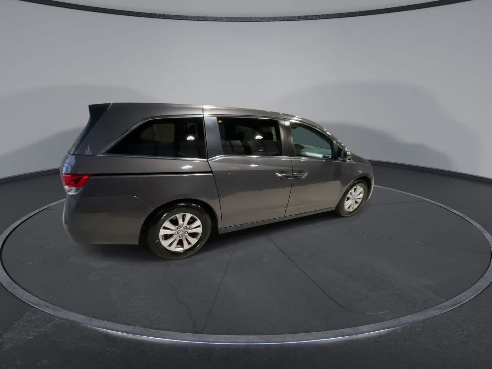 Thumbnail: 2015 Honda Odyssey - 12