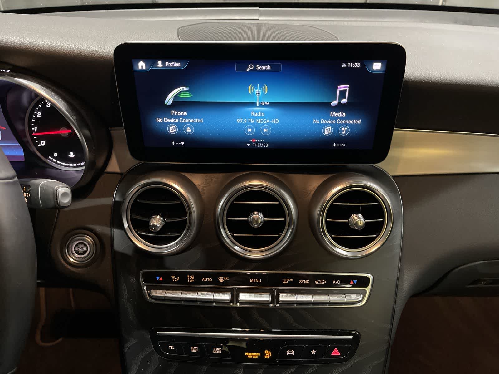 Thumbnail: 2022 Mercedes-Benz GLC - 28