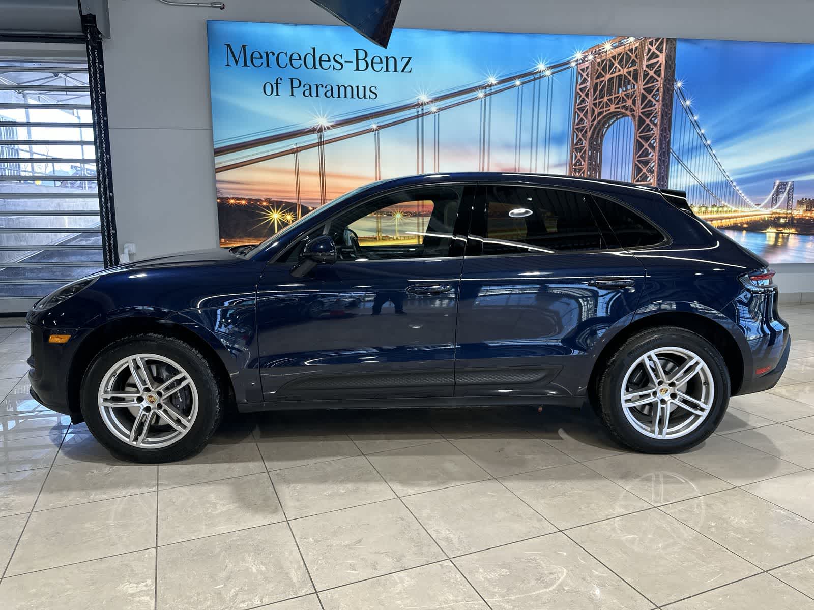 Thumbnail: 2022 Porsche Macan - 15