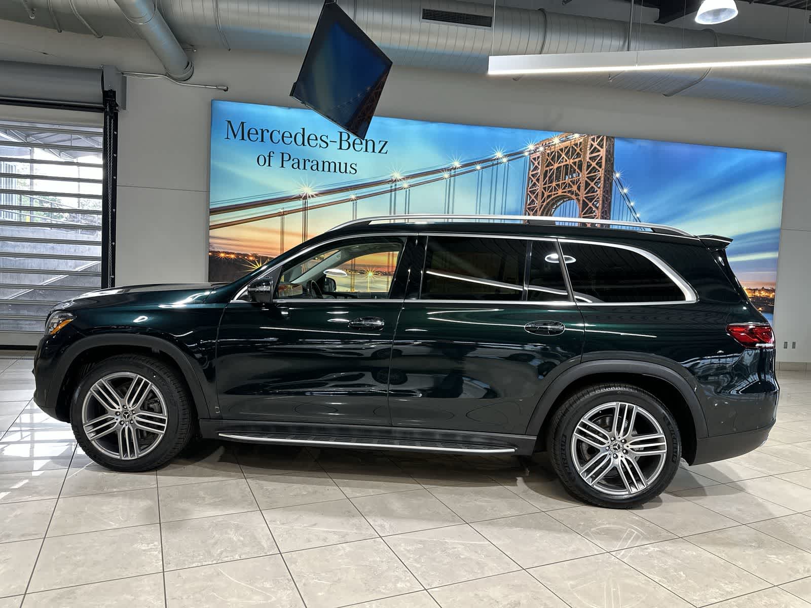Thumbnail: 2022 Mercedes-Benz GLS - 15