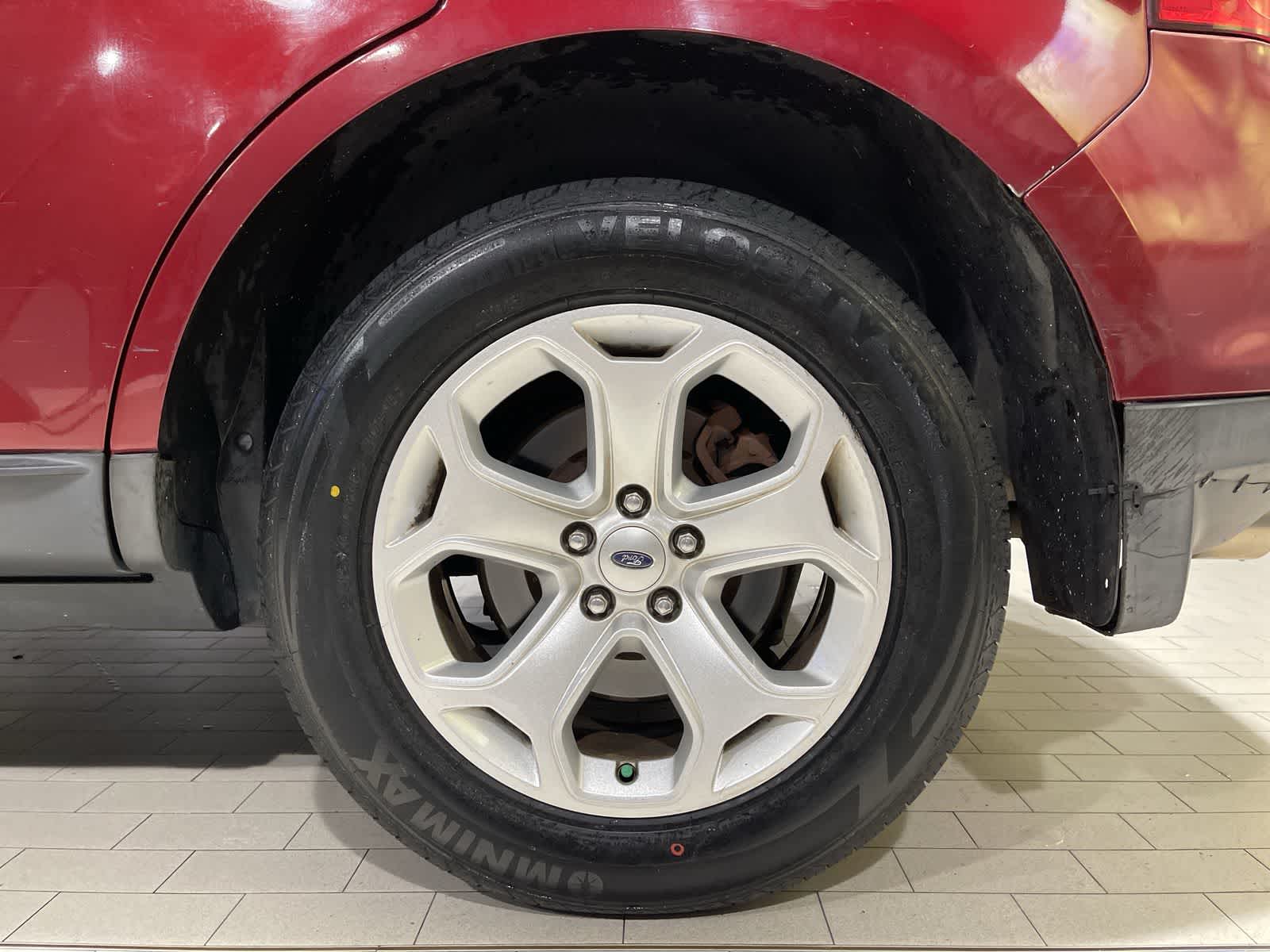 Thumbnail: 2013 Ford Edge - 20