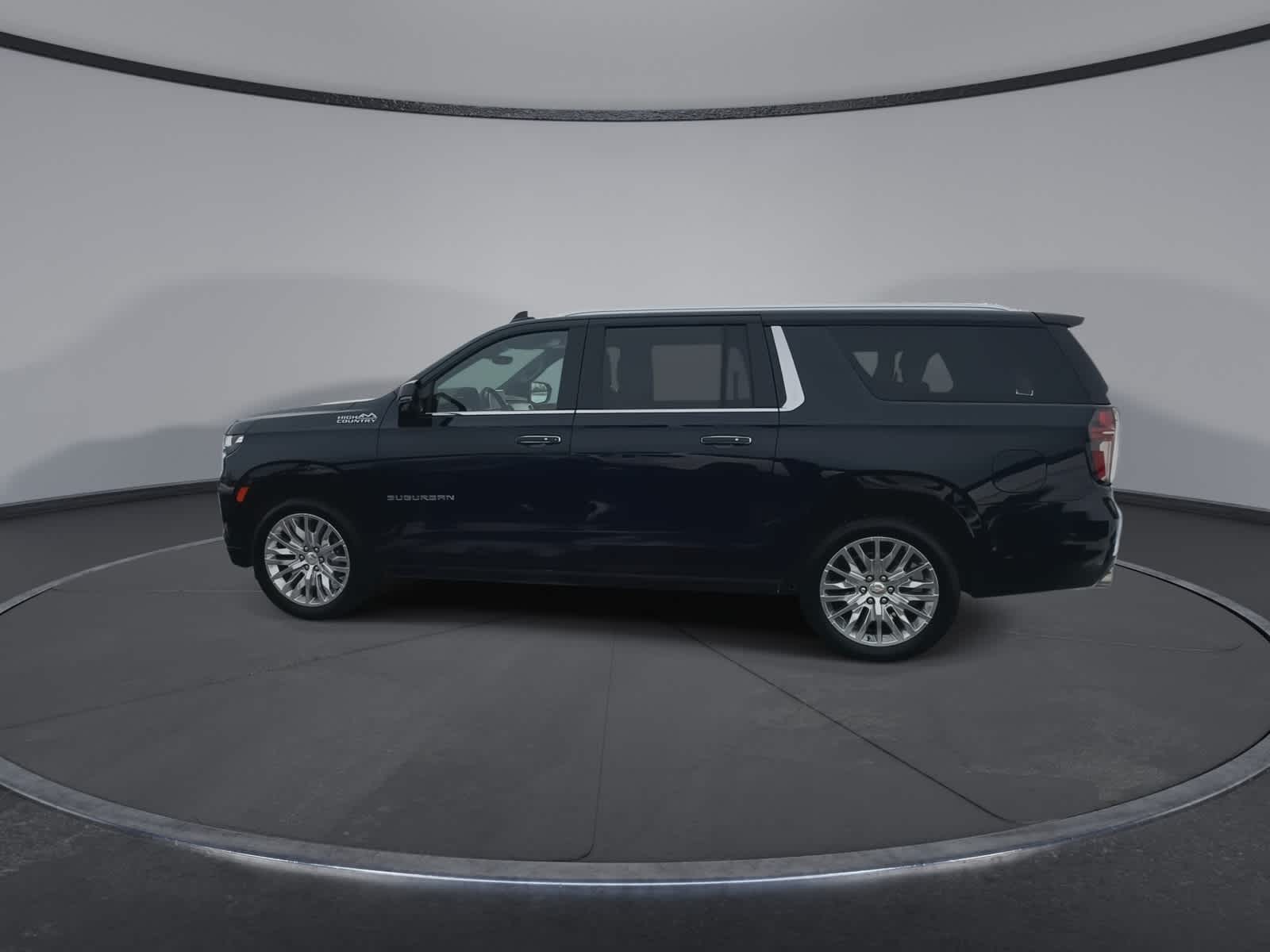 Thumbnail: 2023 Chevrolet Suburban - 7