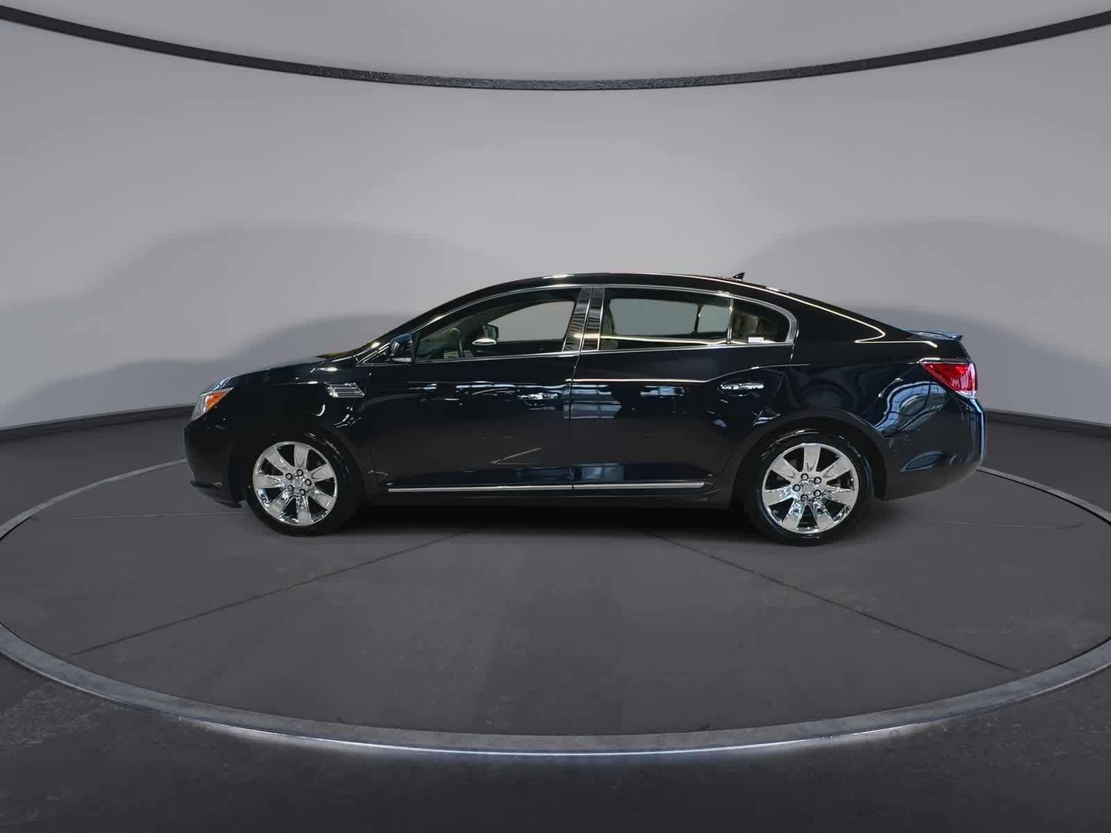 Thumbnail: 2010 Buick LaCrosse - 9