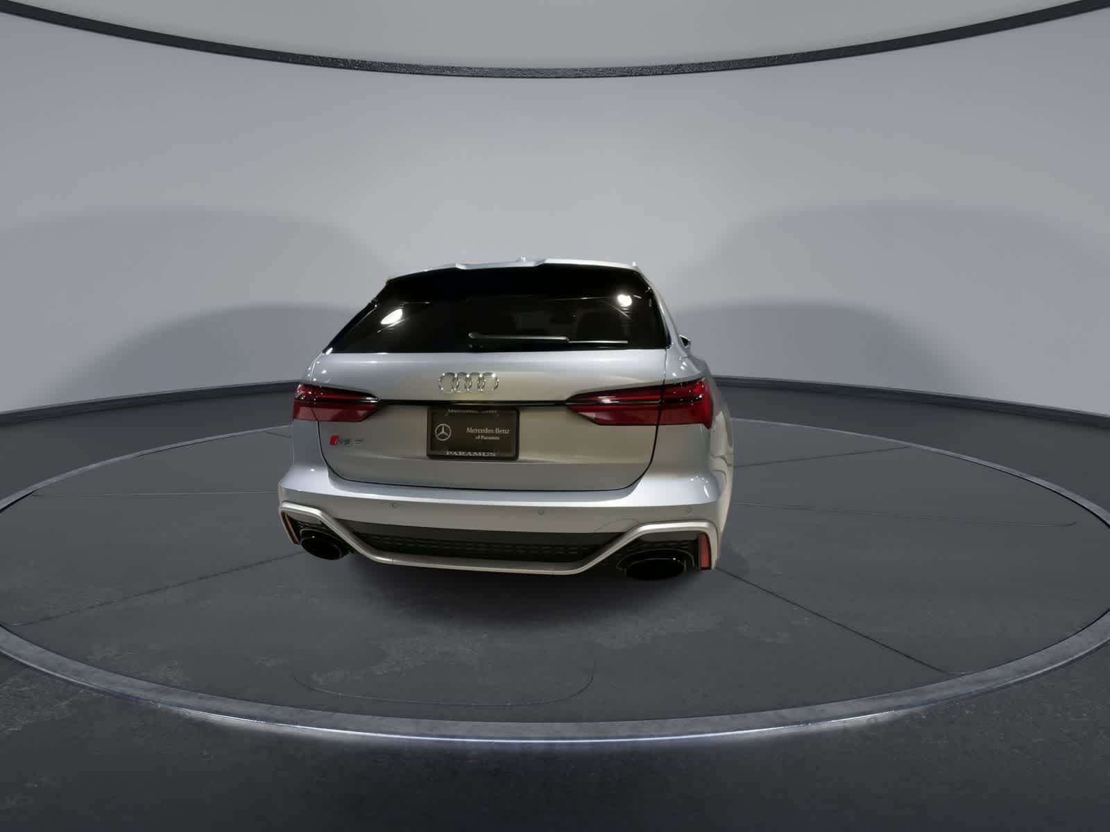 Thumbnail: 2023 Audi RS 6 - 9