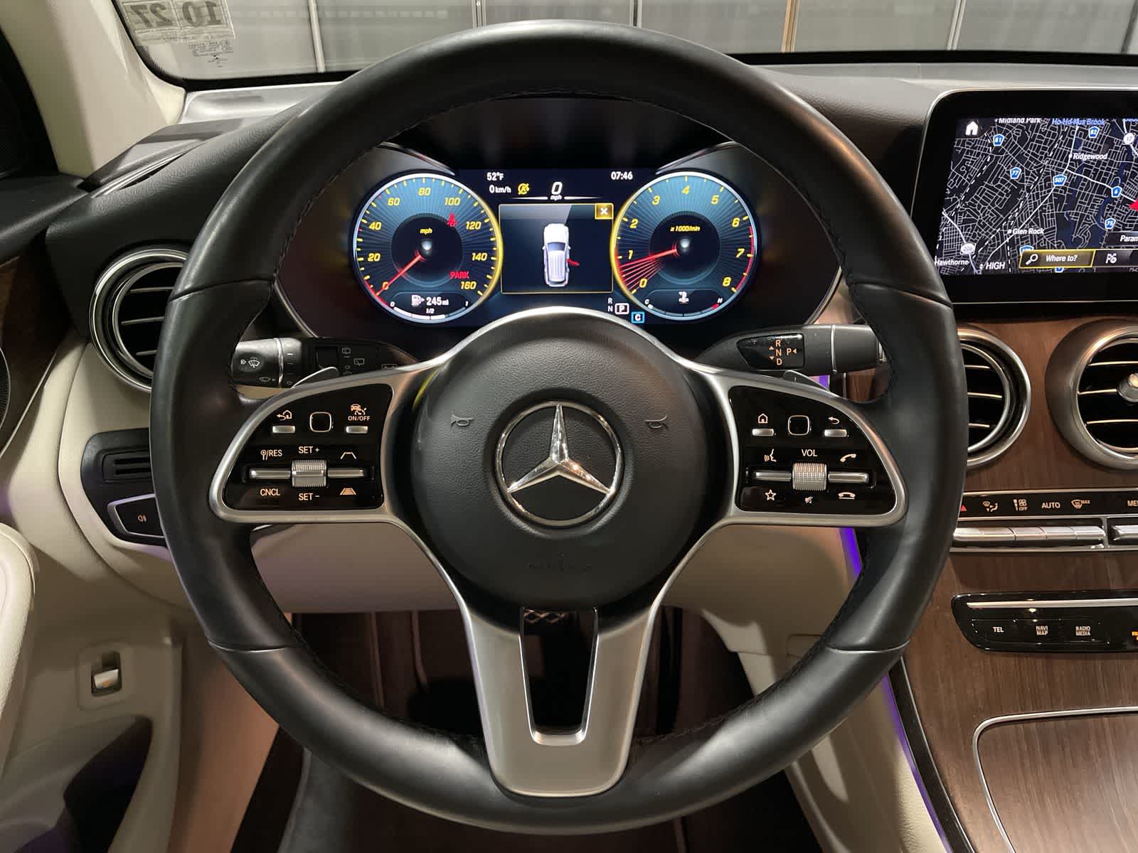 Thumbnail: 2022 Mercedes-Benz GLC - 27