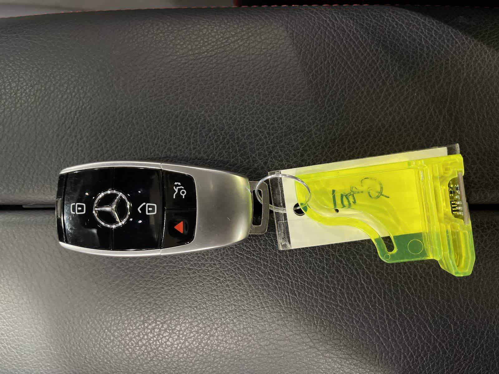 Thumbnail: 2020 Mercedes-Benz E-Class - 32