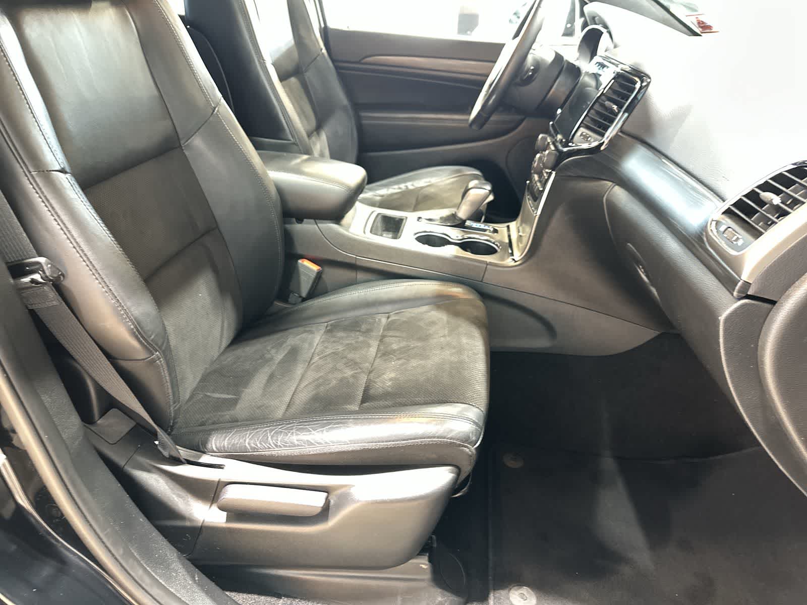 Thumbnail: 2020 Jeep Grand Cherokee - 26