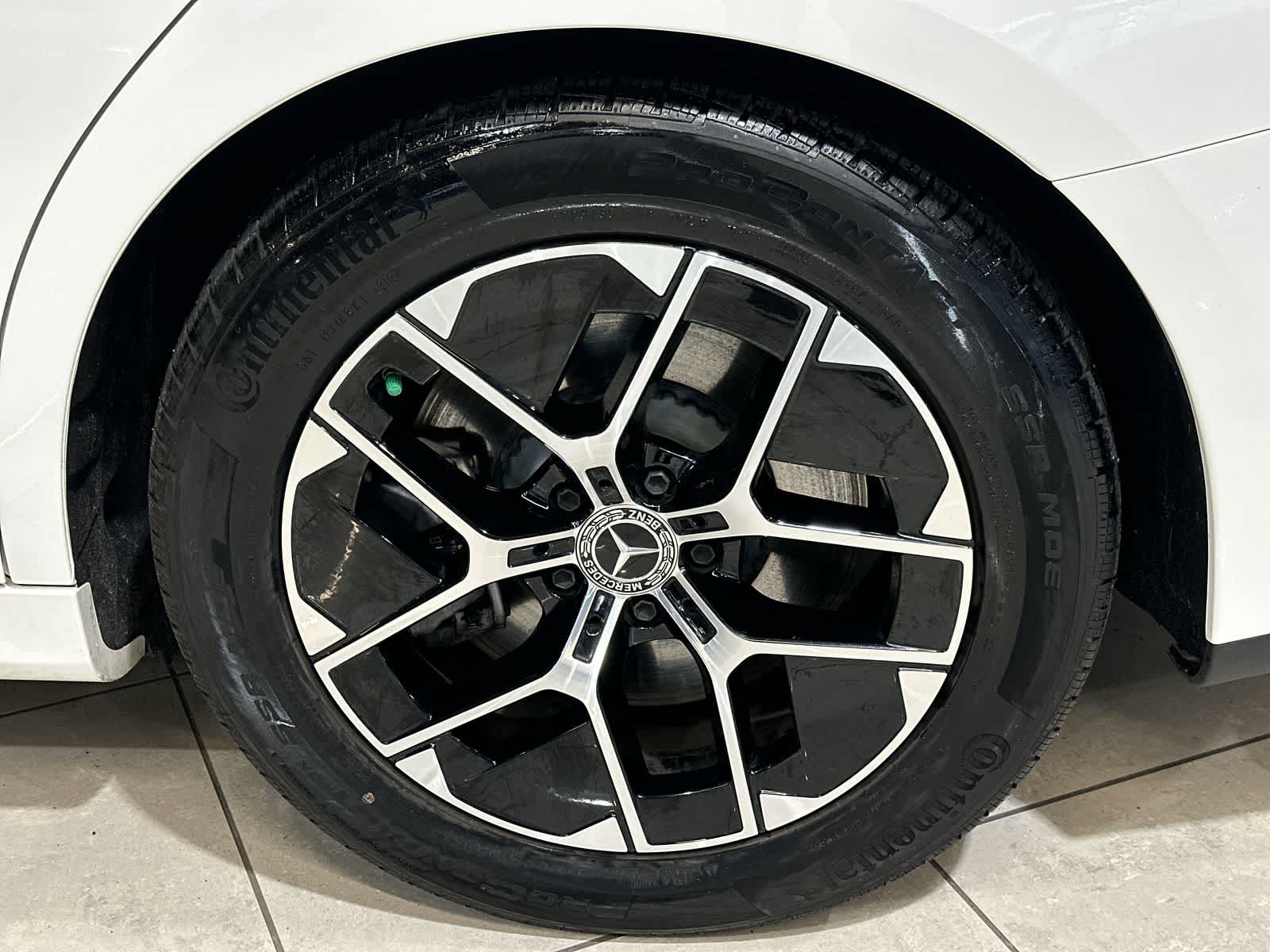 Thumbnail: 2025 Mercedes-Benz E-Class - 20