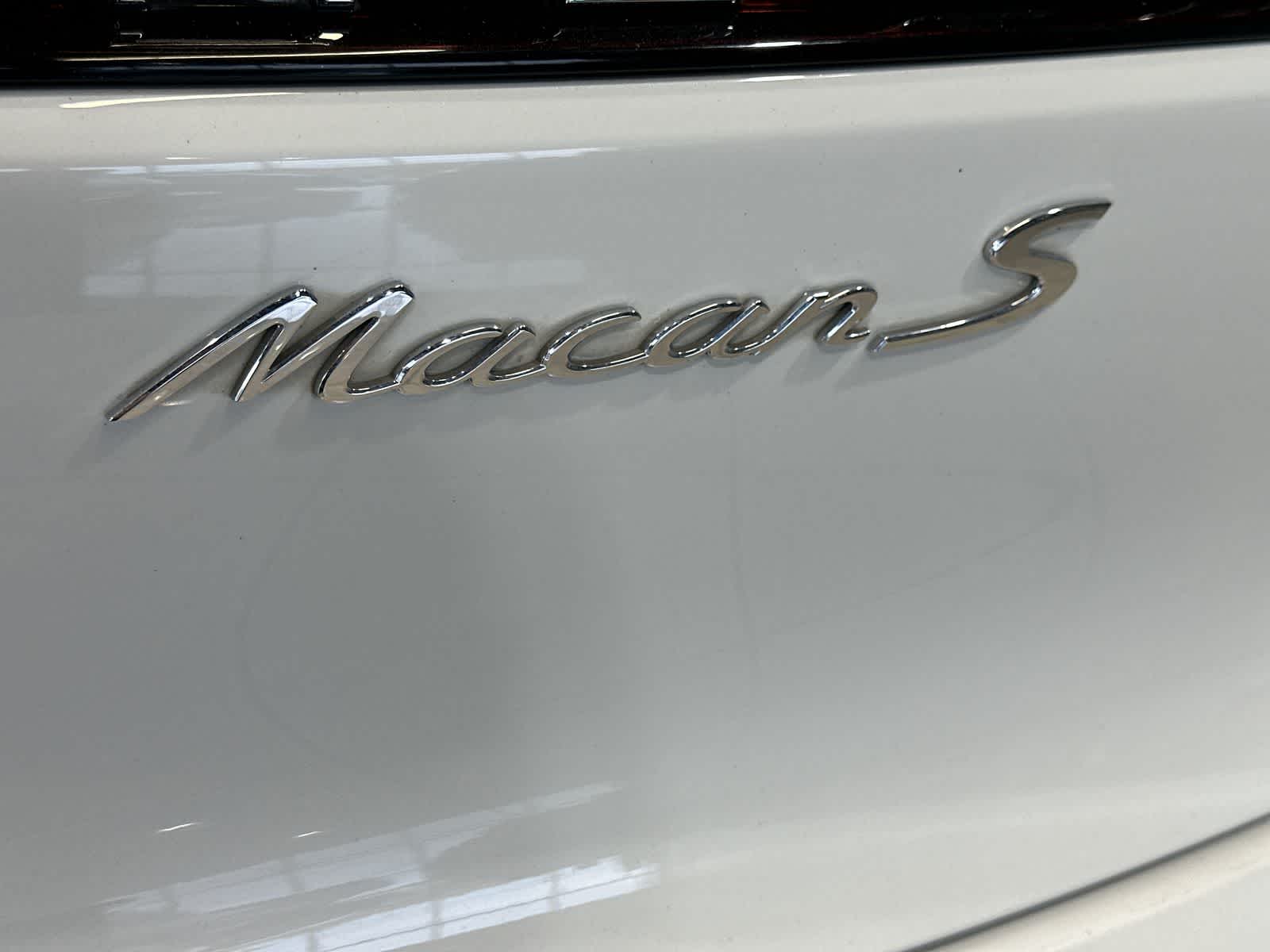 Thumbnail: 2023 Porsche Macan - 19