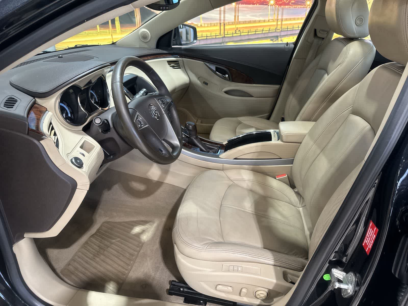 Thumbnail: 2010 Buick LaCrosse - 14