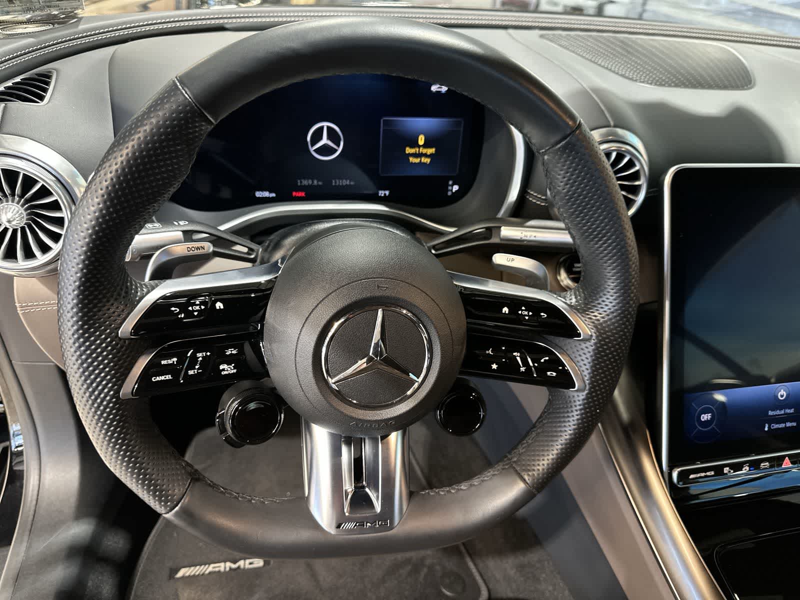 Thumbnail: 2022 Mercedes-Benz SL-Class - 27