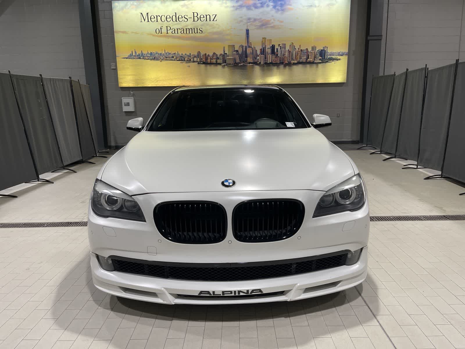 Thumbnail: 2011 BMW 7 Series - 18