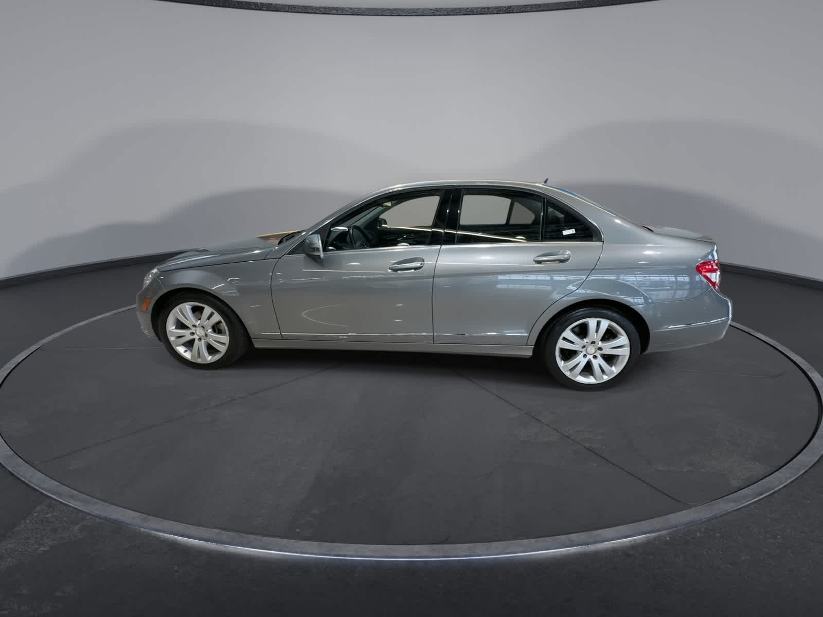 Thumbnail: 2011 Mercedes-Benz C-Class - 7