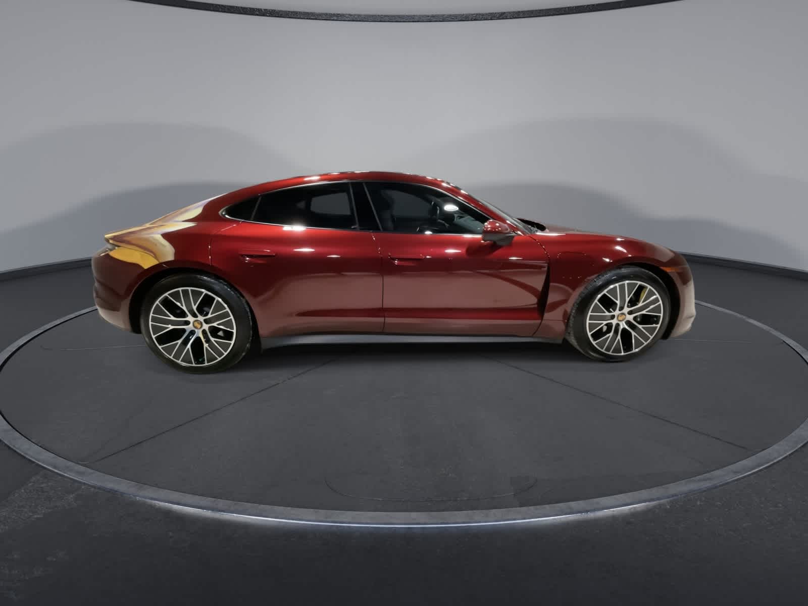 Thumbnail: 2022 Porsche Taycan - 2