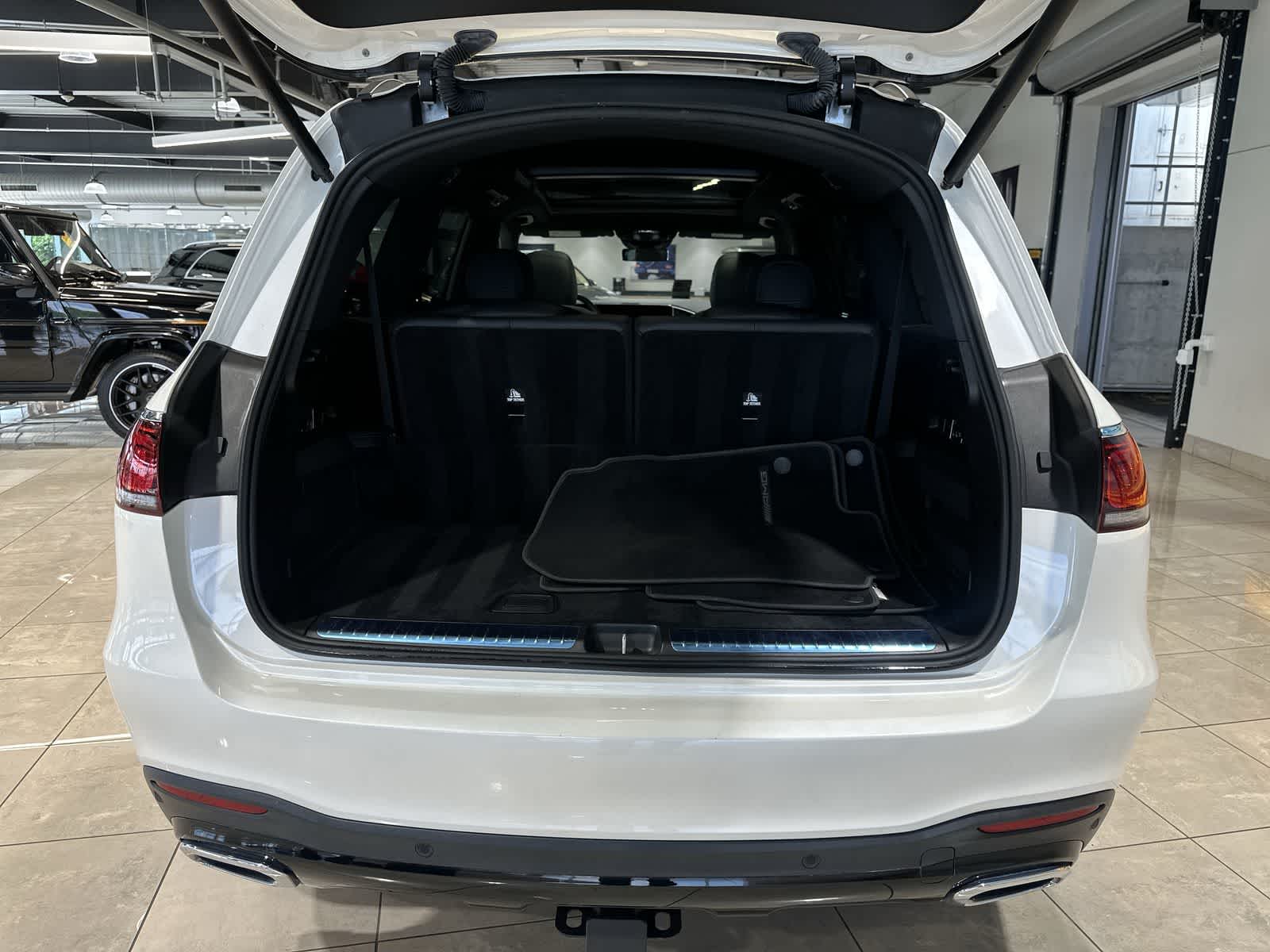 Thumbnail: 2023 Mercedes-Benz GLS - 31