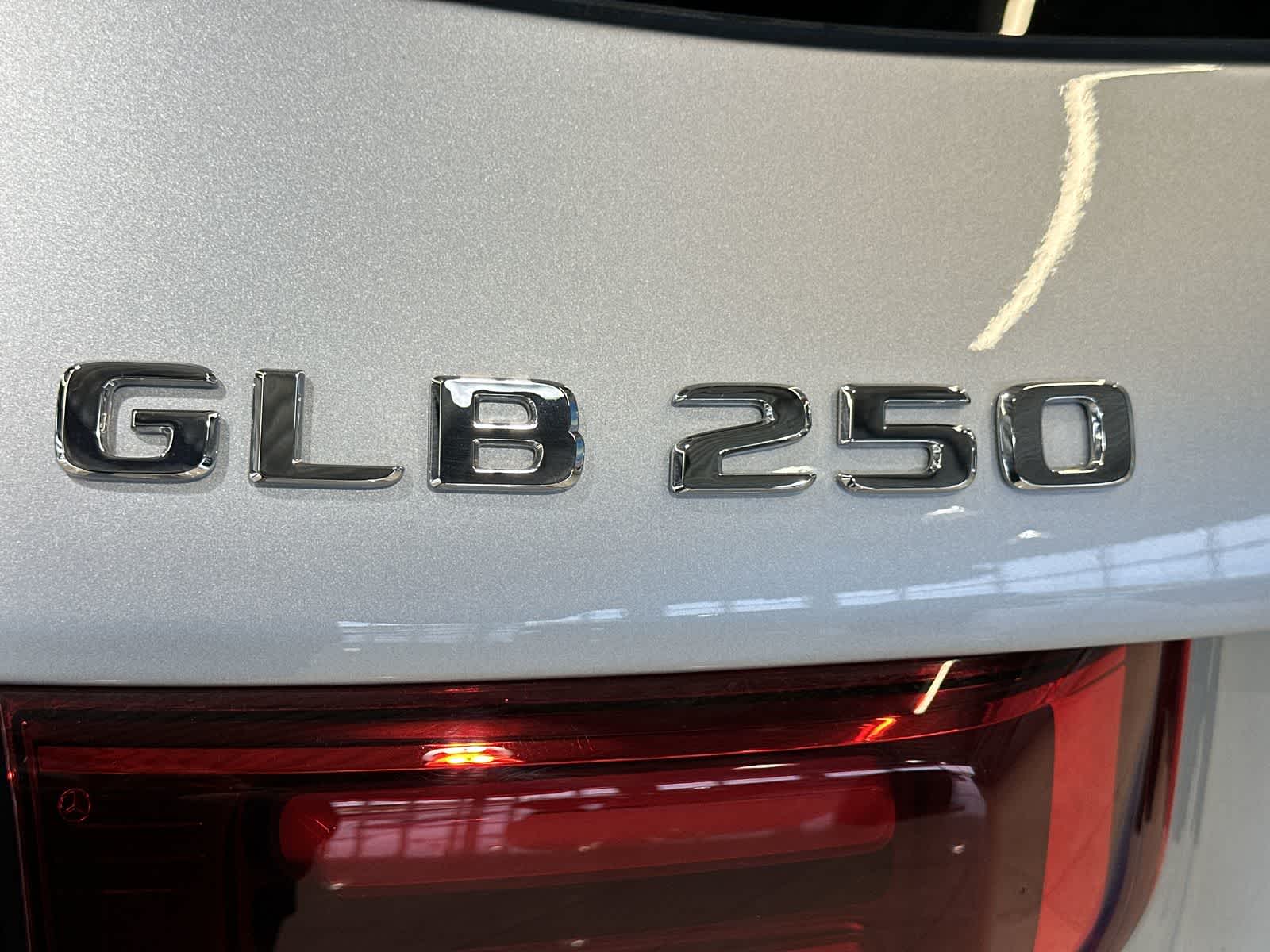 Thumbnail: 2026 Mercedes-Benz GLB - 19