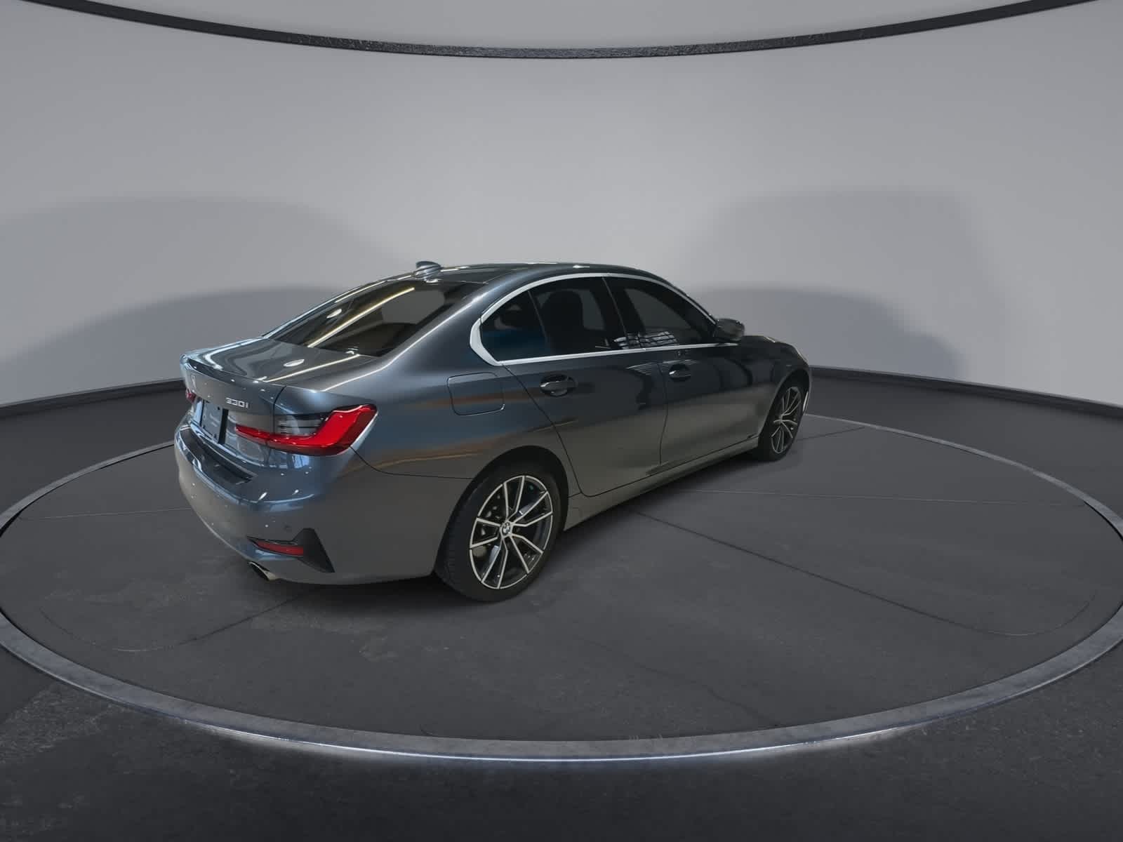 Thumbnail: 2019 BMW 3 Series - 11