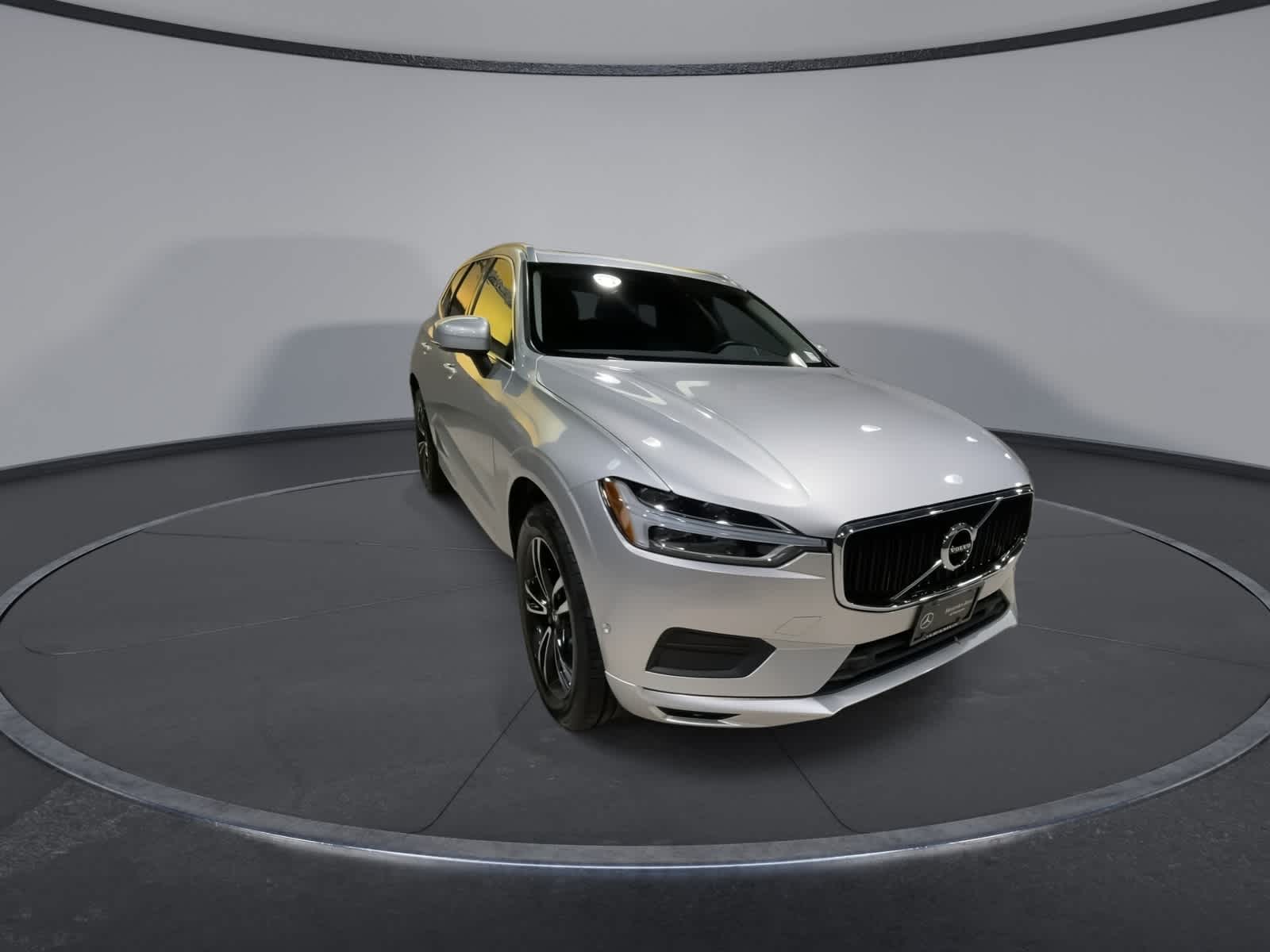 Thumbnail: 2019 Volvo XC60 - 3