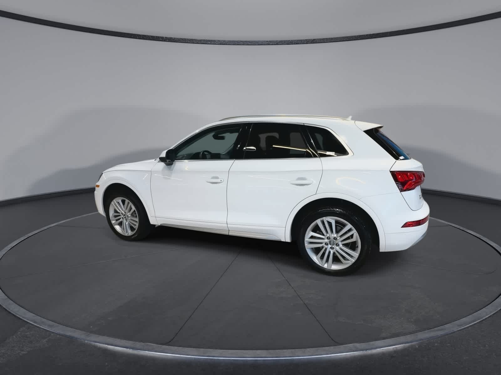 Thumbnail: 2018 Audi Q5 - 8