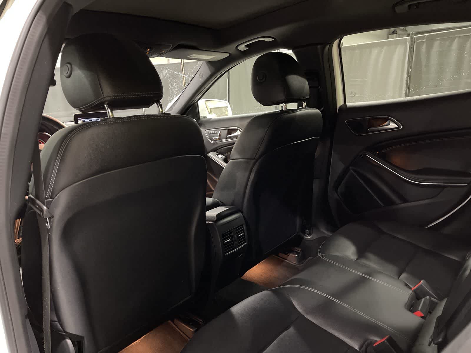 Thumbnail: 2018 Mercedes-Benz GLA - 24