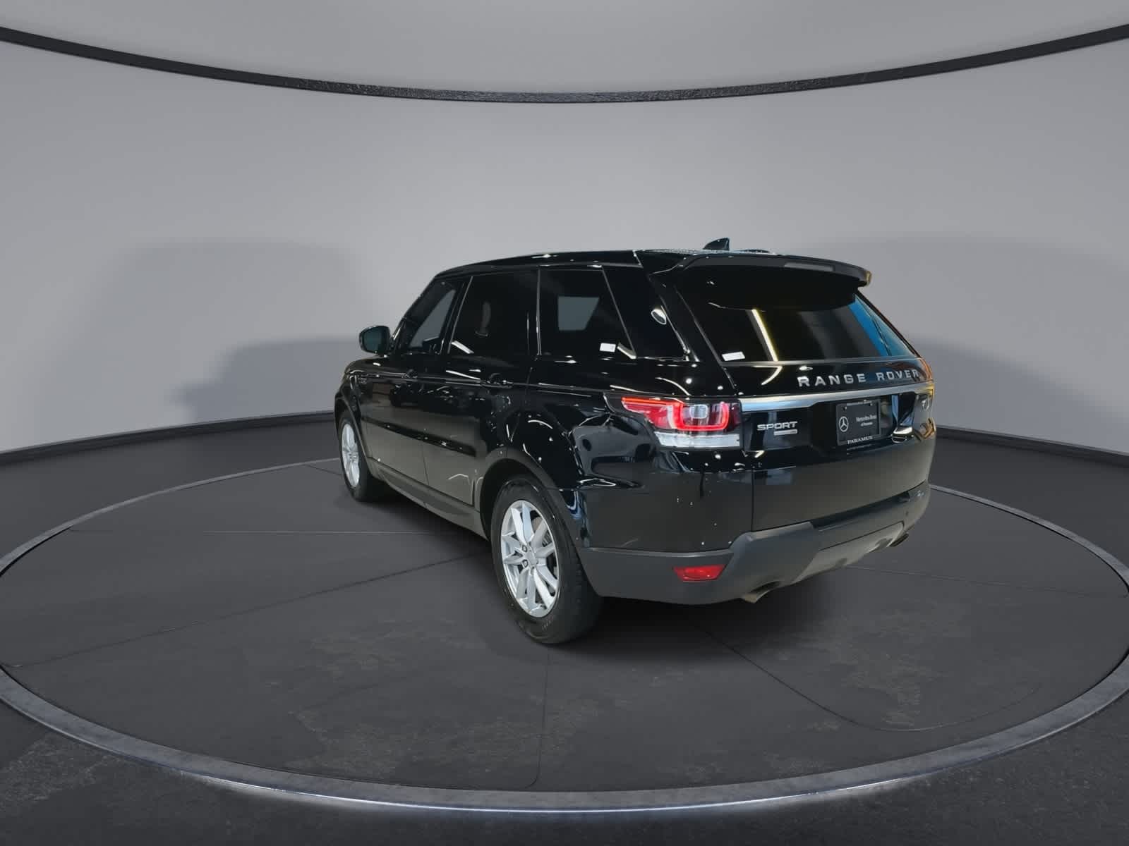 Thumbnail: 2017 Land Rover Range Rover Sport - 9