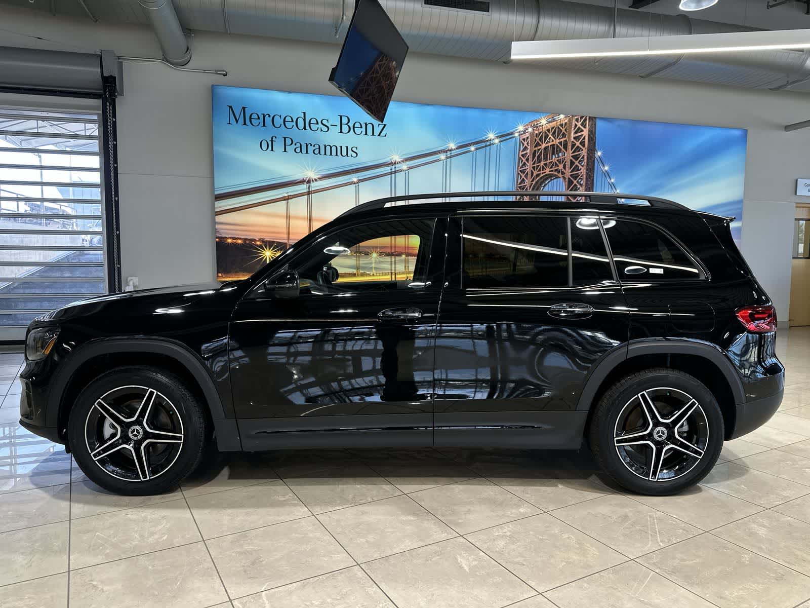 Thumbnail: 2025 Mercedes-Benz GLB - 15