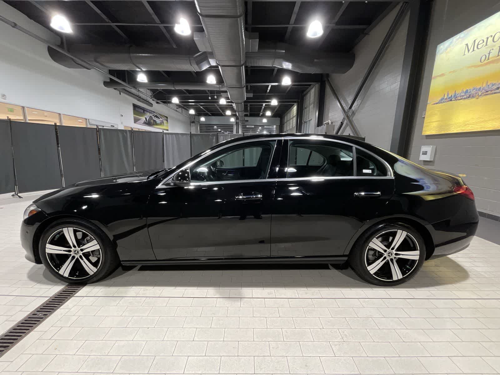 Thumbnail: 2025 Mercedes-Benz C-Class - 15