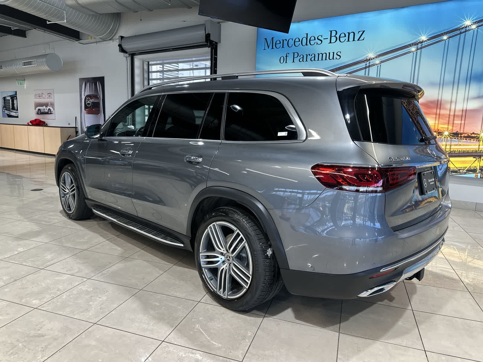 Thumbnail: 2021 Mercedes-Benz GLS - 16