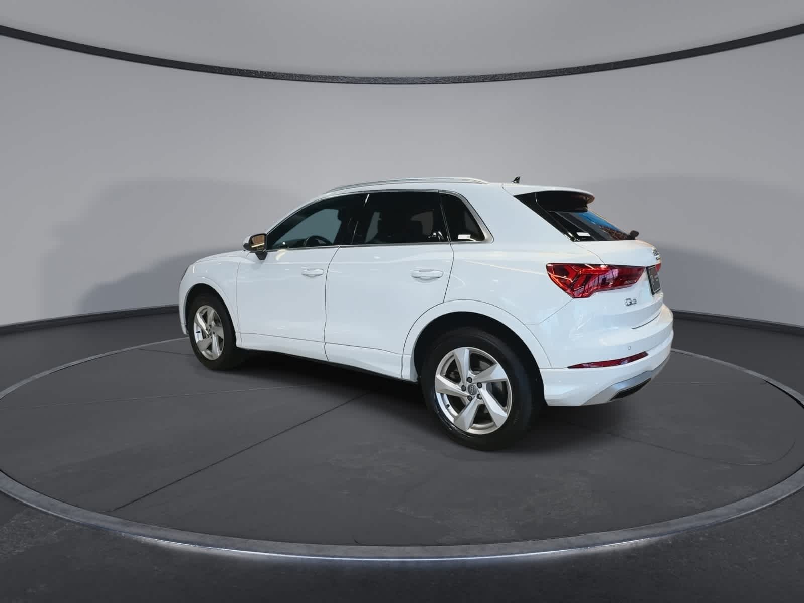 Thumbnail: 2019 Audi Q3 - 8