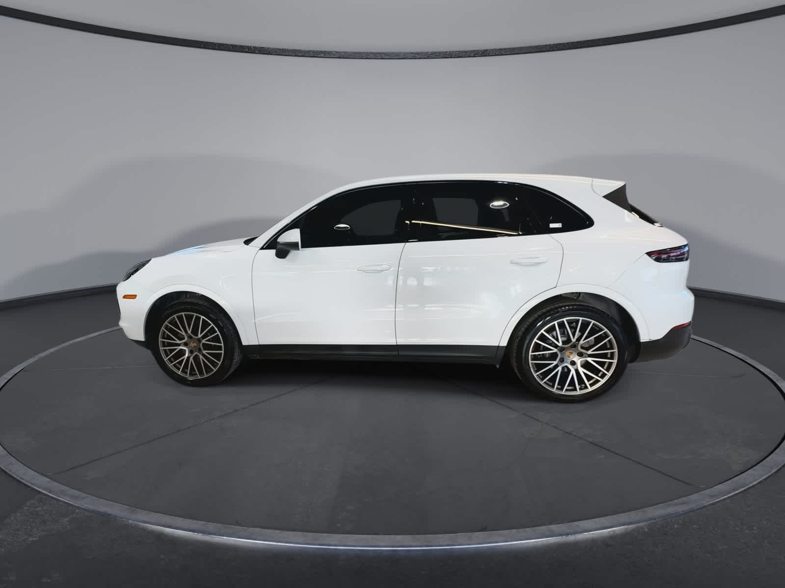 Thumbnail: 2022 Porsche Cayenne - 7