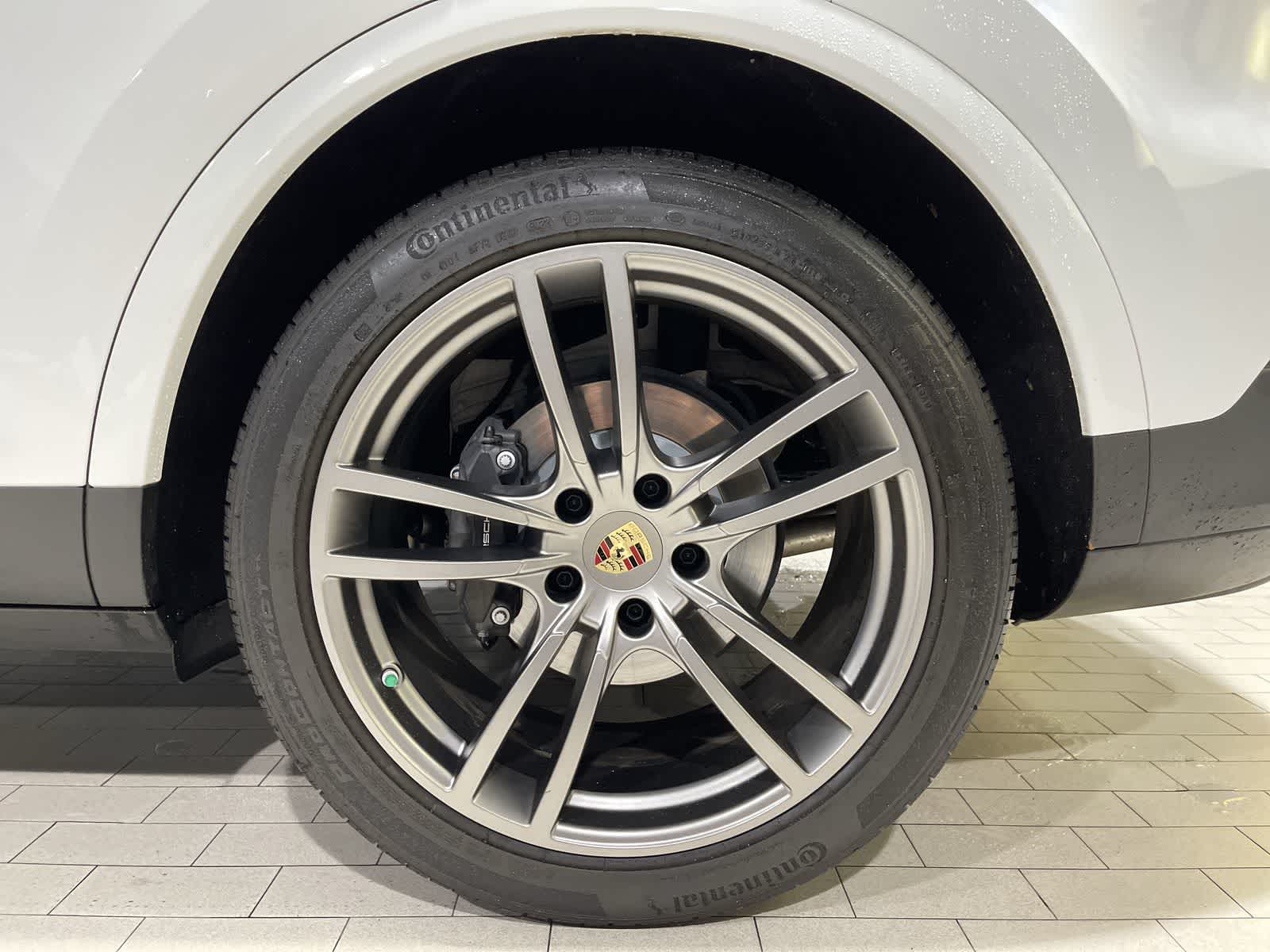 Thumbnail: 2023 Porsche Cayenne - 20