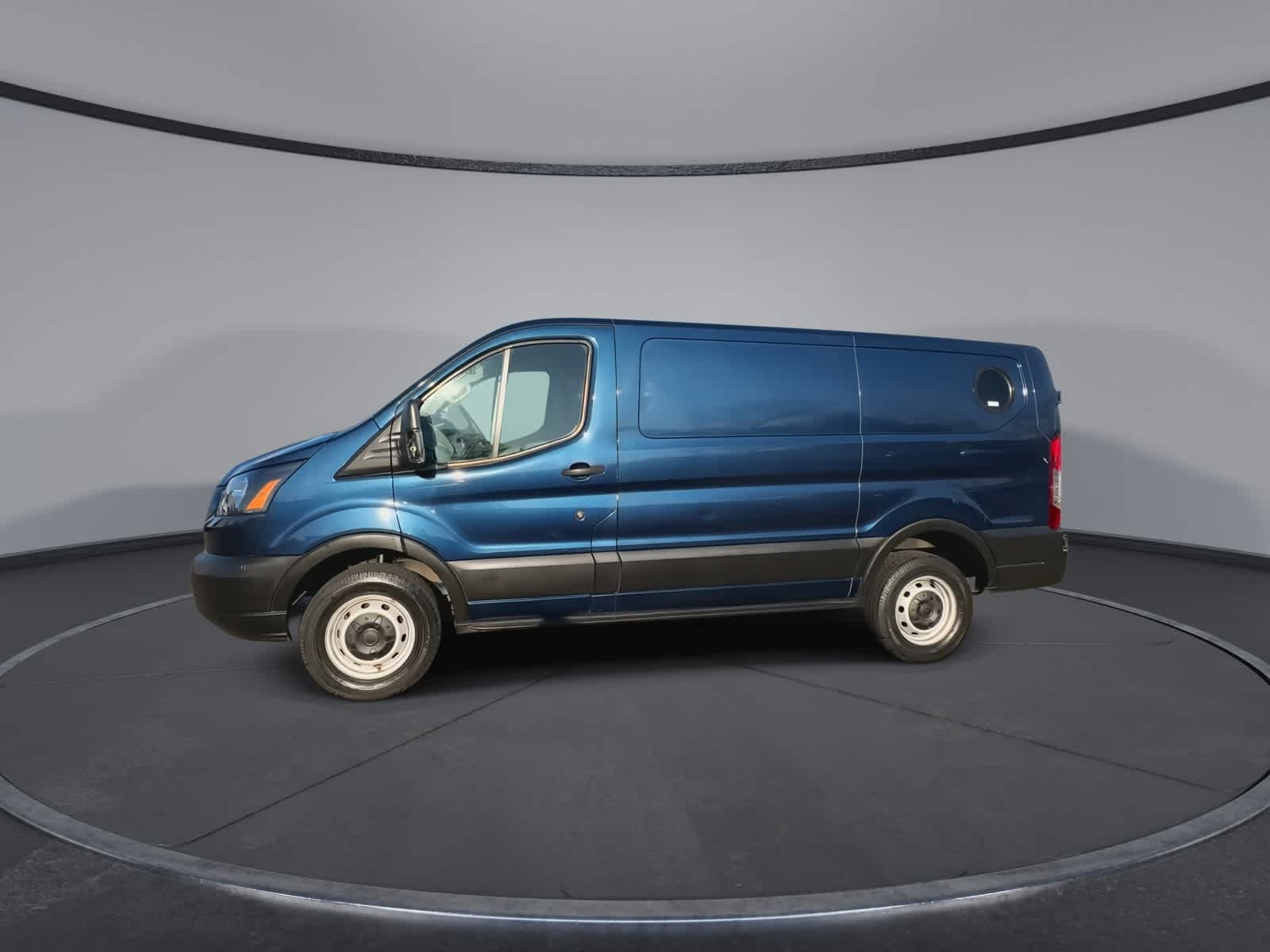 Thumbnail: 2019 Ford Transit Series - 6