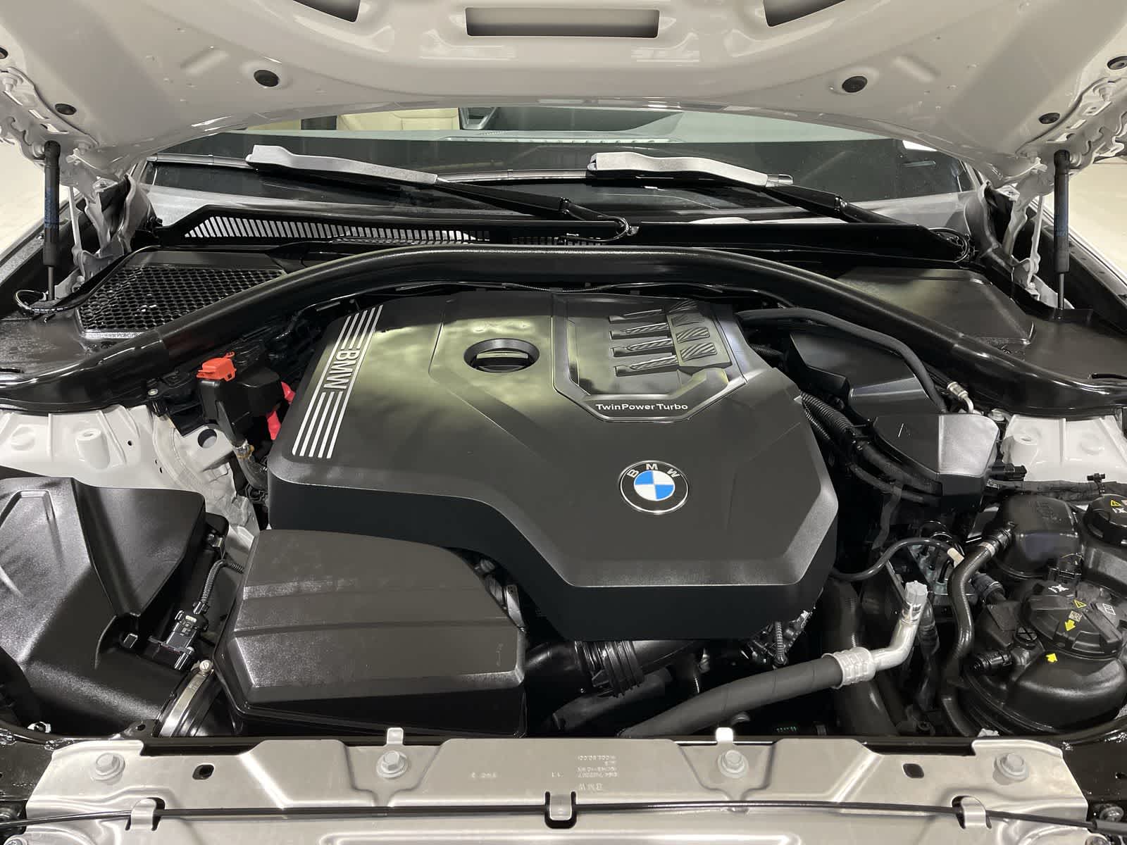 Thumbnail: 2024 BMW 3 Series - 21